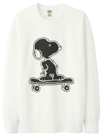 kaws-x-uniqlo-x-peanuts-snoopy-skateboarding-sweatshirt-white