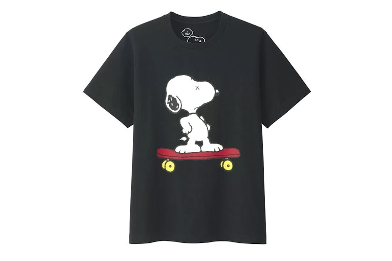 KAWS x Uniqlo x Peanuts Snoopy Skateboarding Tee (US Sizing) Black