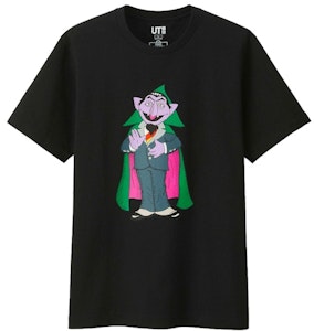 KAWS x Uniqlo x Sesame Street Count Von Count Tee (Saiz US) Hitam Buy KAWS x Uniqlo x Sesame Street Count Von Count Tee (Saiz US) Hitam