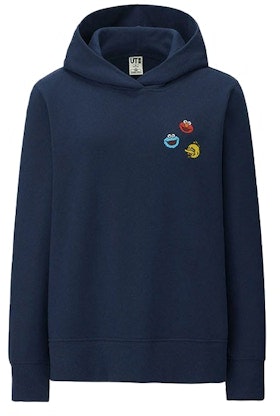 kaws-x-uniqlo-x-sesame-street-elmo-cookie-monster-big-bird-heads-hoodie-navy