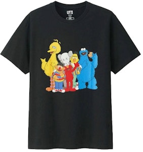 KAWS x Uniqlo x Sesame Street Kumpulan #2 Baju-T (US Sizing) Hitam Buy KAWS x Uniqlo x Sesame Street Kumpulan #2 Baju-T (US Sizing) Hitam