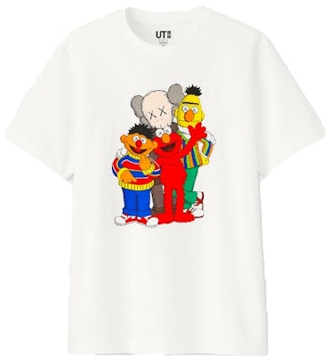 KAWS x Uniqlo x Sesame Street Group Tee (US Sizing) White Buy KAWS x Uniqlo x Sesame Street Group Tee (US Sizing) White
