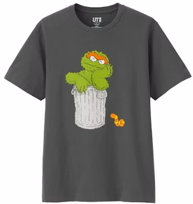 KAWS x Uniqlo x Sesame Street Oscar The Grouch Tee (US Sizing) Gray Buy KAWS x Uniqlo x Sesame Street Oscar The Grouch Tee (US Sizing) Gray