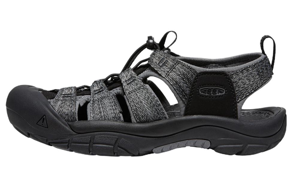 Buy KEEN Newport H2 輕便 沙灘涼鞋 男款 炭灰色