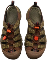Shop KEEN Newport H2 防滑耐磨防水 低筒 戶外機能鞋 男款 綠