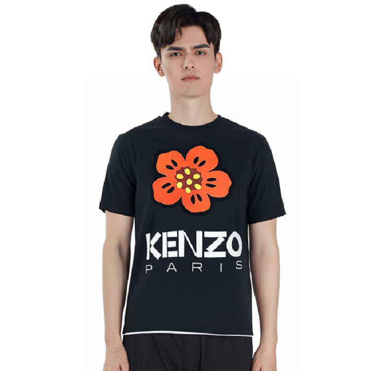 Sizing KENZO Camiseta Negra de Cuello Redondo con Logo Estampado de Manga Corta. 5TS4454-SO