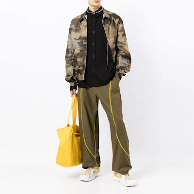 KENZO Kemeja Lengan Panjang Hitam dengan Logo. FB65CH4001LH-99 Lookbook KENZO Kemeja Lengan Panjang Hitam dengan Logo. FB65CH4001LH-99