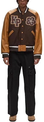 KENZO Coklat Jaket Varsiti Logo Lengan Raglan. FE68BL1459OH-90 Lookbook KENZO Coklat Jaket Varsiti Logo Lengan Raglan. FE68BL1459OH-90