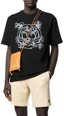 KENZO 黑色虎頭圖案圓領 T 恤 JHC4SB5TS084-99 Lookbook KENZO 黑色虎頭圖案圓領 T 恤 JHC4SB5TS084-99