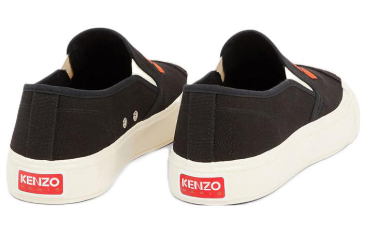 Shop Kenzo 帆布黑色时尚平底鞋 FD55SN005F73.99