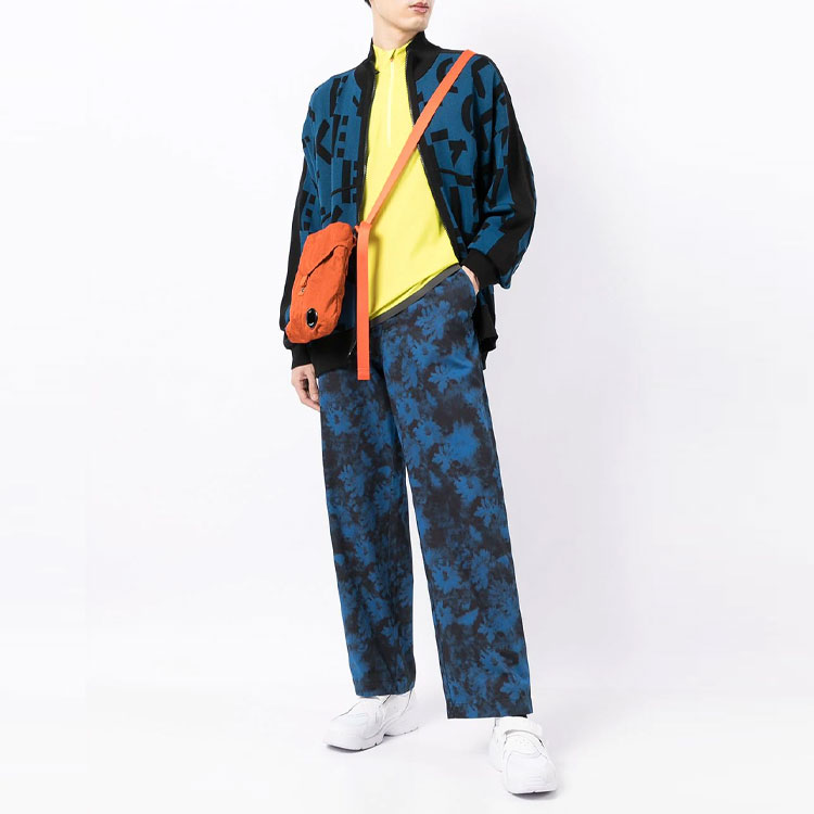 Purchase KENZO FW21 ブルーロゴ入りジッパーニットカーディガン. FB65BL6373SD-78