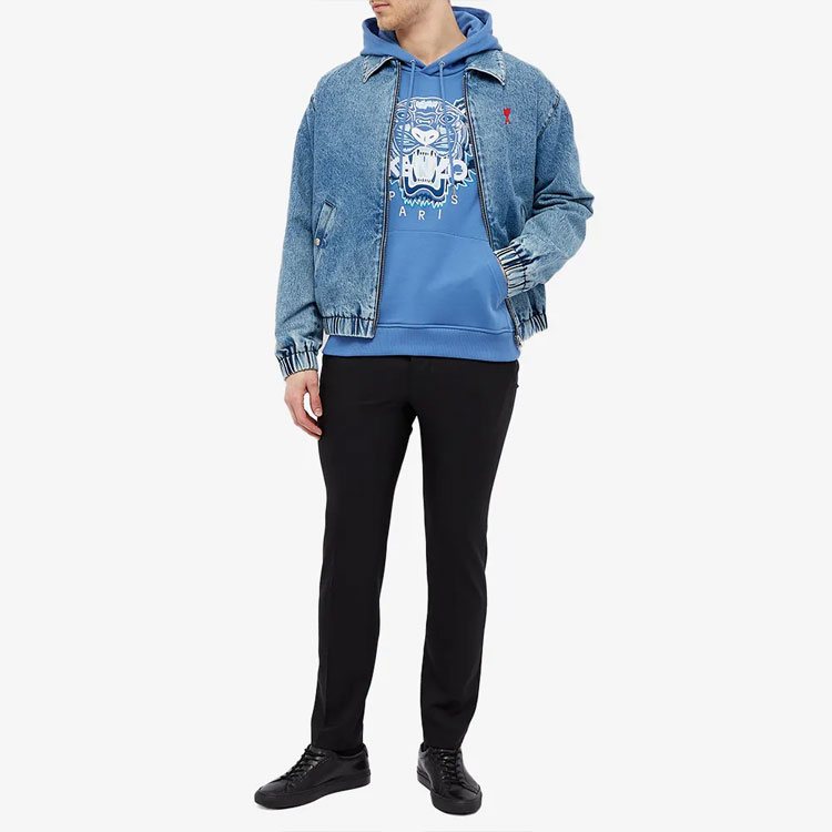 Lookbook KENZO FW21 Hoodie Biru Longgar dengan Sulaman Kepala Harimau. FB65SW3334XA-72