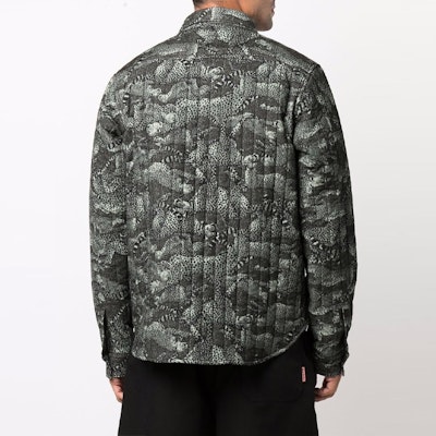 KENZO FW21 Leopard Quilted Shirt Jacket Green. FB65CH4109P6-46 Shop KENZO FW21 Leopard Quilted Shirt Jacket Green. FB65CH4109P6-46