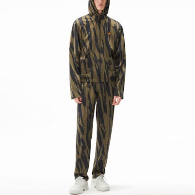 KENZO FW21 刺繡Logo連帽外套 橄欖綠 FB65BL7714CA-52 Shop KENZO FW21 刺繡Logo連帽外套 橄欖綠 FB65BL7714CA-52