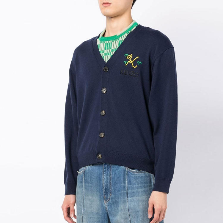 Shop KENZO FW22 Cardigan Rajut Wol Biru dengan Bordir Logo. FC65CA3423LA-77