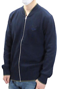 KENZO FW23 Jaket Baseball Lengan Panjang Biru dengan Resleting. F965CA1023AB-76 Lookbook KENZO FW23 Jaket Baseball Lengan Panjang Biru dengan Resleting. F965CA1023AB-76