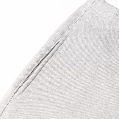 KENZO FW23 Celana Jogger Abu-Abu Logo Patch Pinggang Elastis. FD65PA7094MV-94 Shop KENZO FW23 Celana Jogger Abu-Abu Logo Patch Pinggang Elastis. FD65PA7094MV-94