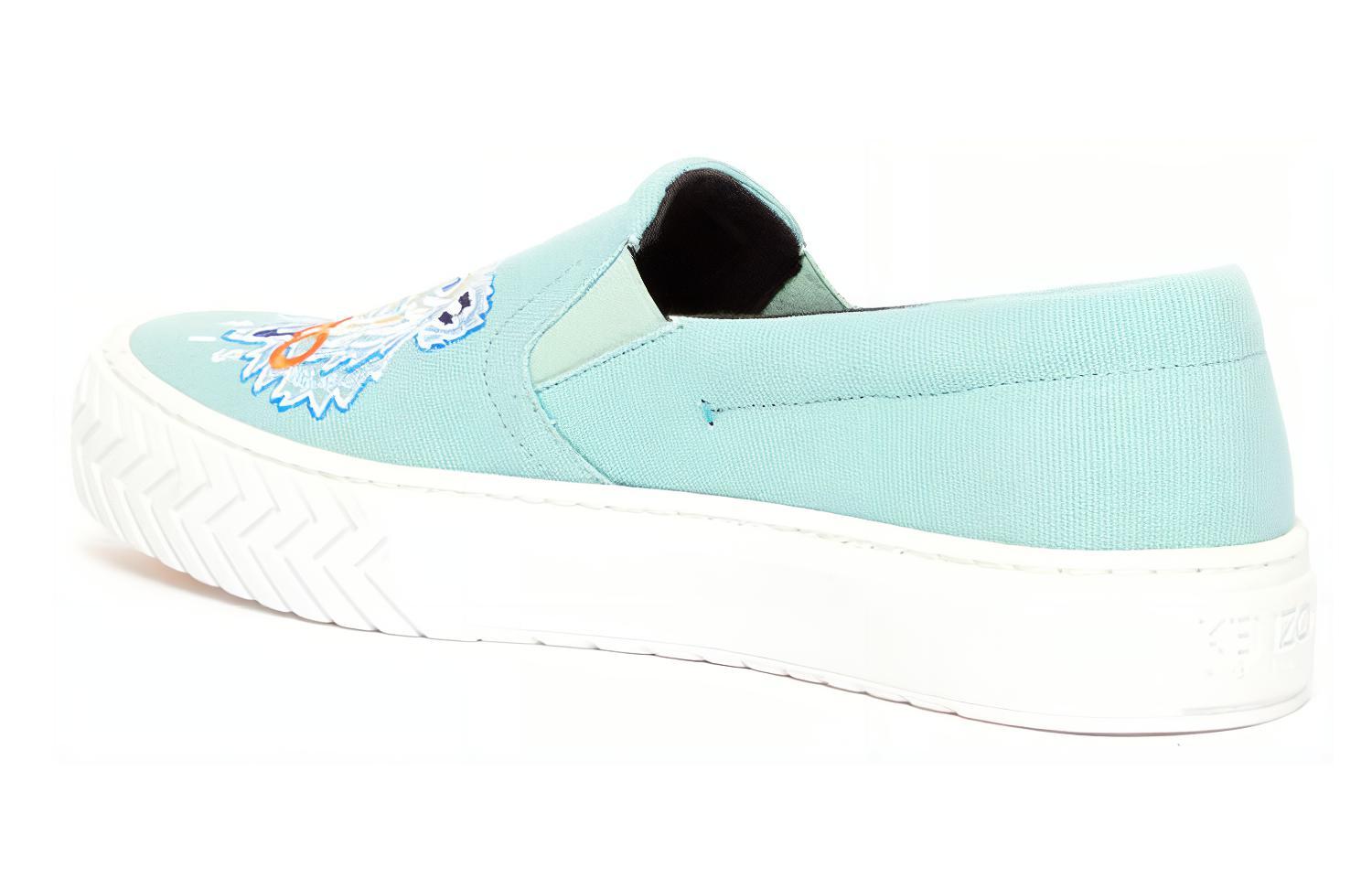 Shop Kenzo K-Skate ''Tiger Stickerei Slip-On Seegrün'' F965SN200F7060-40