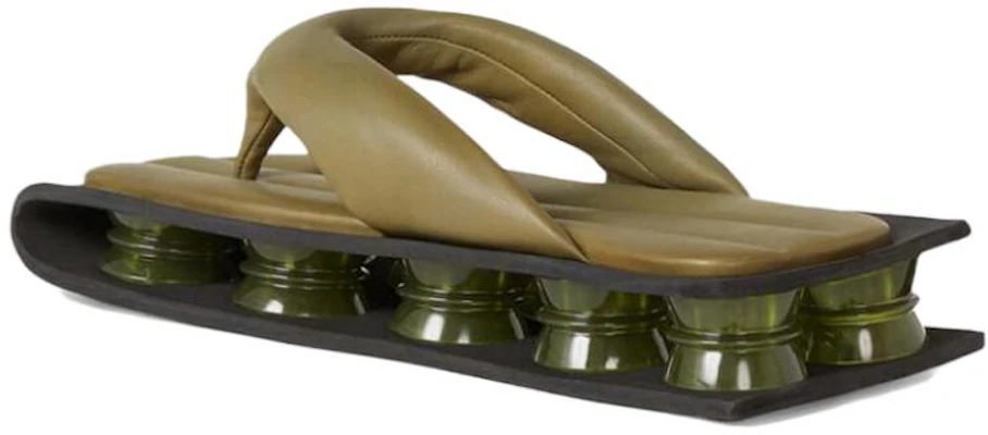 Kenzo Kenzori Gewatteerde Leren Slides Legergroen FB55MU030L51-48 Shop Kenzo Kenzori Gewatteerde Leren Slides Legergroen FB55MU030L51-48