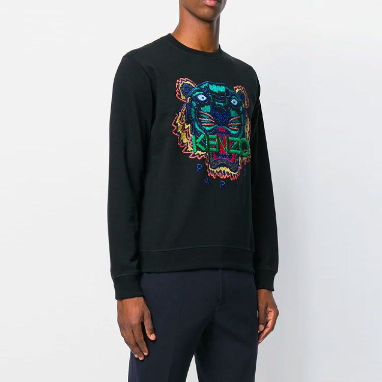 Shop Kenzo 男士黑色虎头刺绣圆领卫衣 F765SW0014XR-99