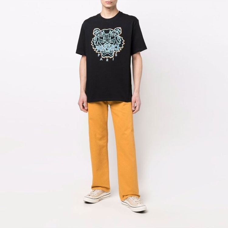 Shop KENZO 黑色虎头标志短袖T恤 SS22款 FC55TS218-CSI-99