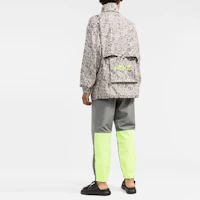 Shop KENZO SS22 輕量蛇紋夾克 - 灰色 FC55BL0909NE-12