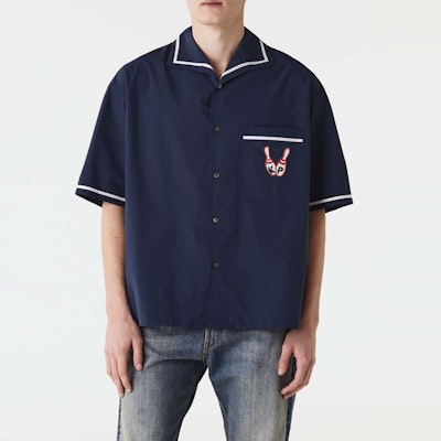 KENZO SS23 Baju Biru Cetakan Huruf Lengan Pendek Butang. FD55CH1135DE-77 Shop KENZO SS23 Baju Biru Cetakan Huruf Lengan Pendek Butang. FD55CH1135DE-77