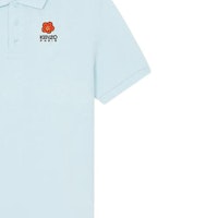 겐조 SS24 스카이블루 로고 자수 폴로 셔츠. FE55PO5364PU-63 Purchase 겐조 SS24 스카이블루 로고 자수 폴로 셔츠. FE55PO5364PU-63