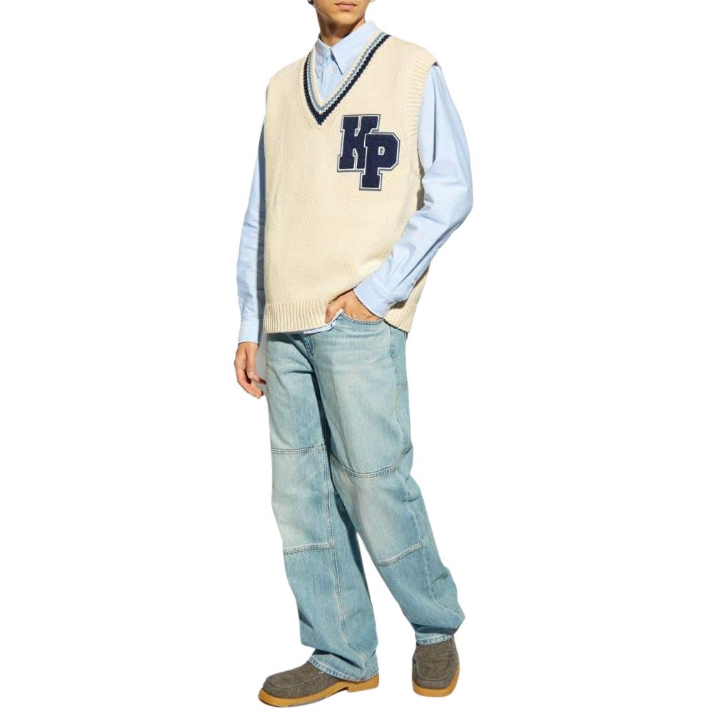 Lookbook KENZO SS24 浅米色V领徽标贴饰休闲马甲。 FE65PU4753CH-02