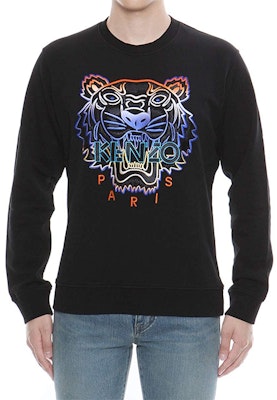 KENZO 老虎刺绣男女同款黑色圆领卫衣 5SW0084XE-99 Lookbook KENZO 老虎刺绣男女同款黑色圆领卫衣 5SW0084XE-99