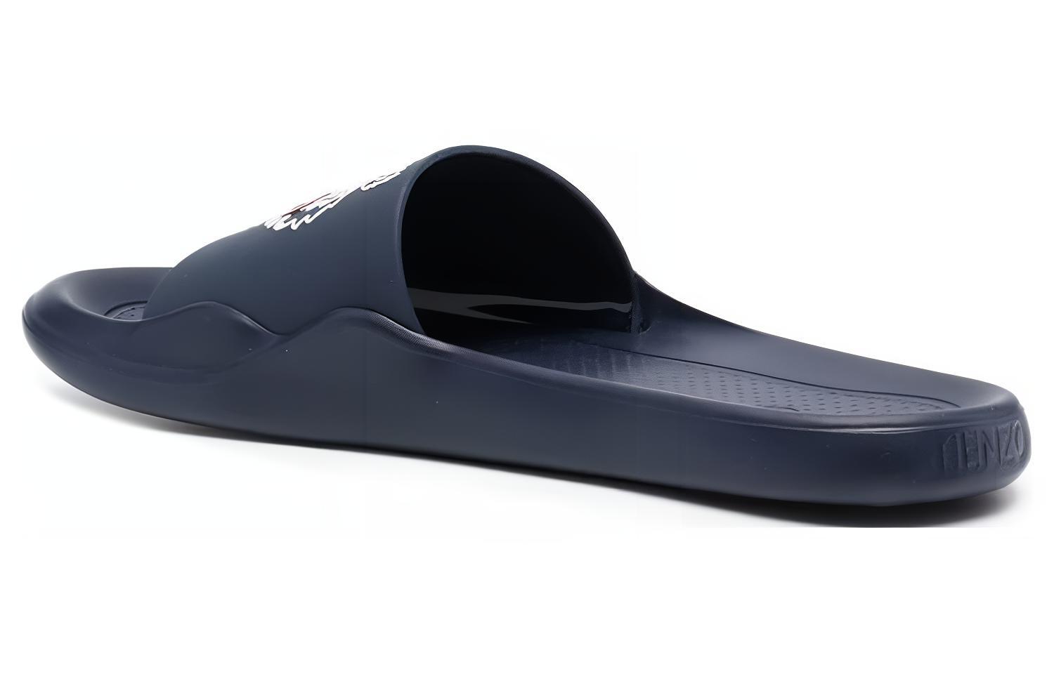 Shop Kenzo 老虎拖鞋 '蓝色泳池' FC55MU104P60.77