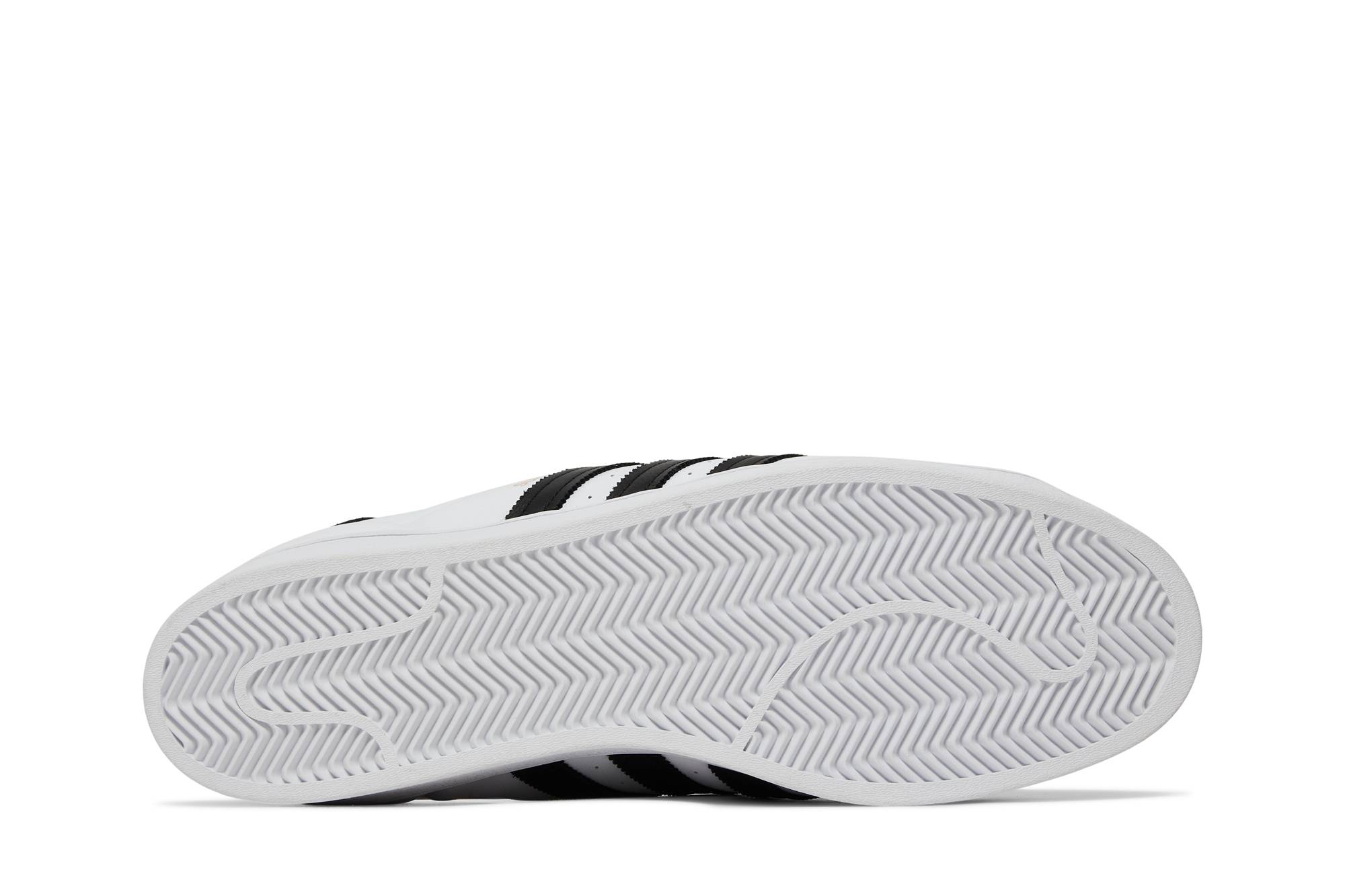 Shop 커윈 프로스트 x 아디다스 슈퍼스타 '꿀렁꿀렁' GY5167