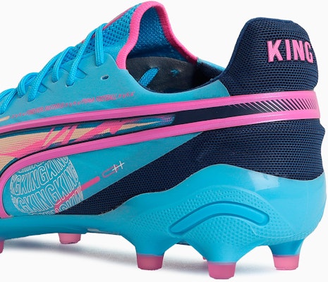 King Ultimate VOL UP FG/AG 足球鞋 108069-01 Lookbook King Ultimate VOL UP FG/AG 足球鞋 108069-01