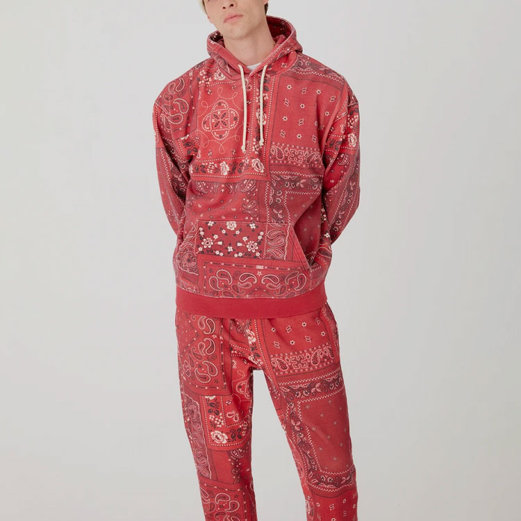 Shop KITH 解构佩斯利印花连帽衫 红色 Williams III KH2652-608