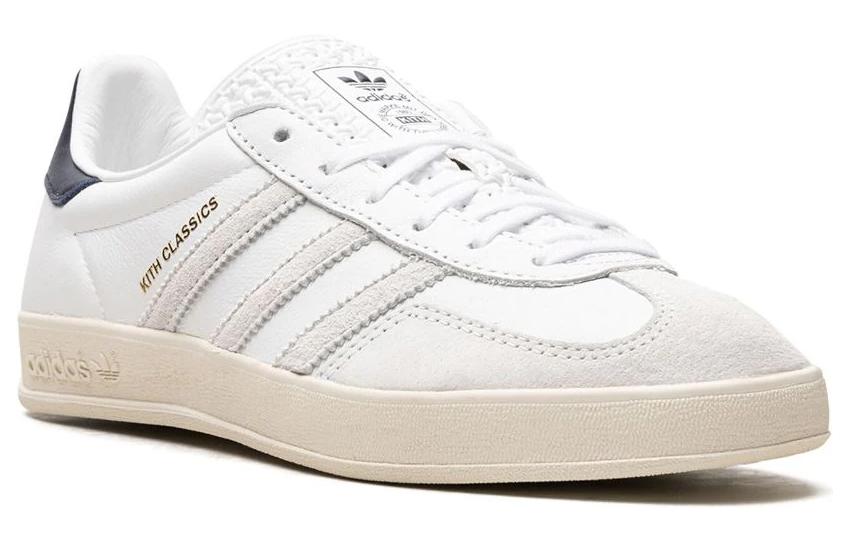 Lookbook adidas Originals Gazelle 百搭舒適 防滑透氣 低幫 板鞋 男款 白藍