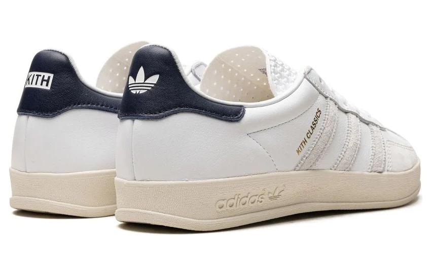 Shop adidas Originals Gazelle 百搭舒適 防滑透氣 低幫 板鞋 男款 白藍