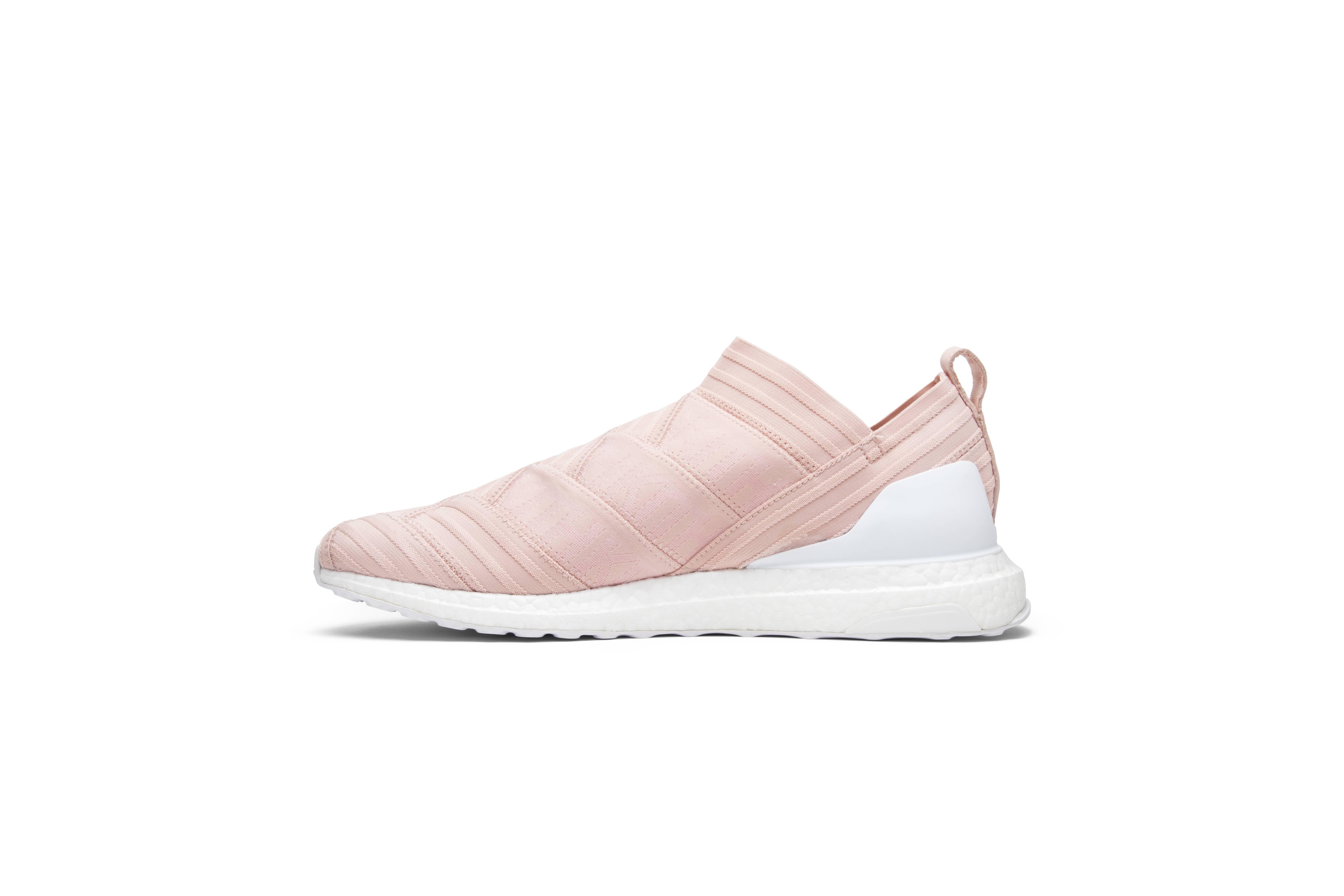 Lookbook 키스 x 아디다스 네메시즈 탱고 '마이애미 플라밍고' (49 characters) AC7508