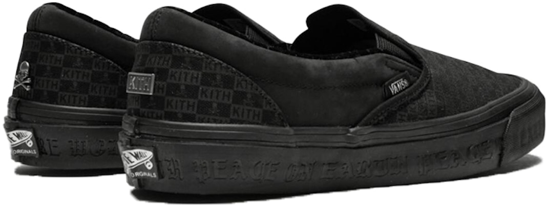 KITH x Mastermind World x Vans OG Classic Slip-On LX 'Hitam' VN0A32QNS5K Lookbook KITH x Mastermind World x Vans OG Classic Slip-On LX 'Hitam' VN0A32QNS5K