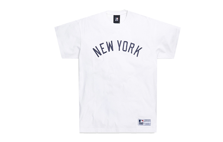 KITH x MLB New York Yankees White Unisex Short Sleeve Tee. KH3704-101