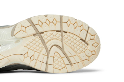 KITH x New Balance 2002R 'Pistachio'