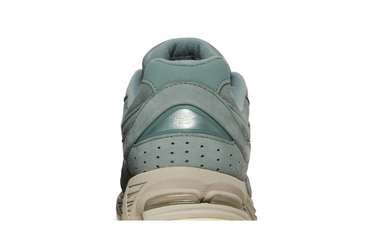 KITH x New Balance 2002R 'Pistachio'