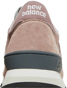 KITH x New Balance 990v1 美國製造「塵玫瑰」M990KT1 Sizing KITH x New Balance 990v1 美國製造「塵玫瑰」M990KT1