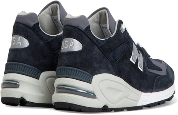 KITH x New Balance 990v2 'Navy' M990NV2 Lookbook KITH x New Balance 990v2 'Navy' M990NV2