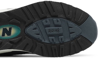 키쓰 x 뉴발란스 990v2 메이드 인 USA '블랙' M990KT2 Purchase 키쓰 x 뉴발란스 990v2 메이드 인 USA '블랙' M990KT2