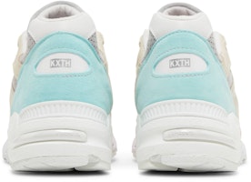KITH x New Balance 990v2 Buatan USA 'Cyclades' M990KC2 Details for KITH x New Balance 990v2 Buatan USA 'Cyclades' M990KC2