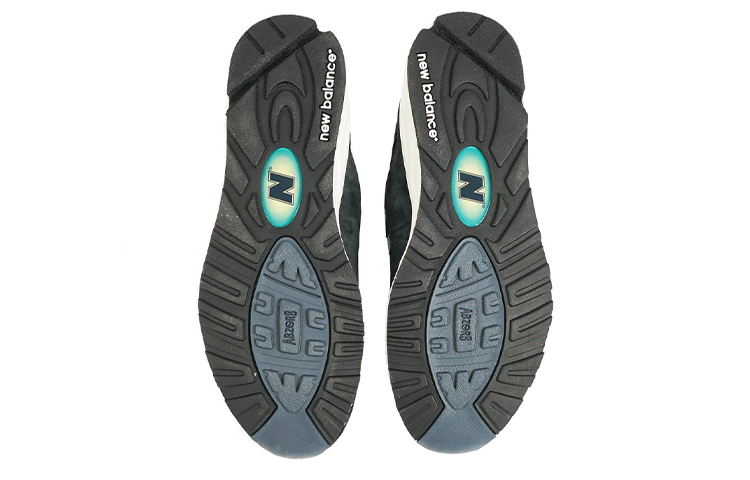 Shop 키쓰 x 뉴발란스 990v2 '샤크' 미국 생산 (KITH x 뉴발란스 990v2 '샤크' 미국산) M990KI2