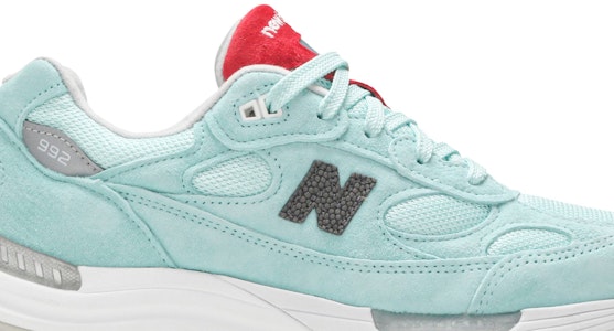 키스 x 뉴발란스 992 '키스마스 컬렉션 - 라이트 리프' M992KL Order 키스 x 뉴발란스 992 '키스마스 컬렉션 - 라이트 리프' M992KL