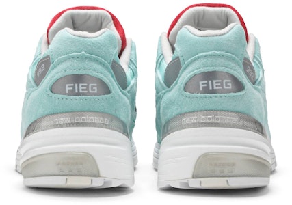 키스 x 뉴발란스 992 '키스마스 컬렉션 - 라이트 리프' M992KL Details for 키스 x 뉴발란스 992 '키스마스 컬렉션 - 라이트 리프' M992KL