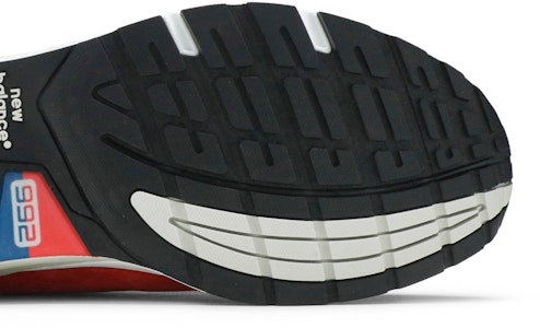 KITH x New Balance 992 'Kithmas Collection - Merah Team' M992KR Purchase KITH x New Balance 992 'Kithmas Collection - Merah Team' M992KR