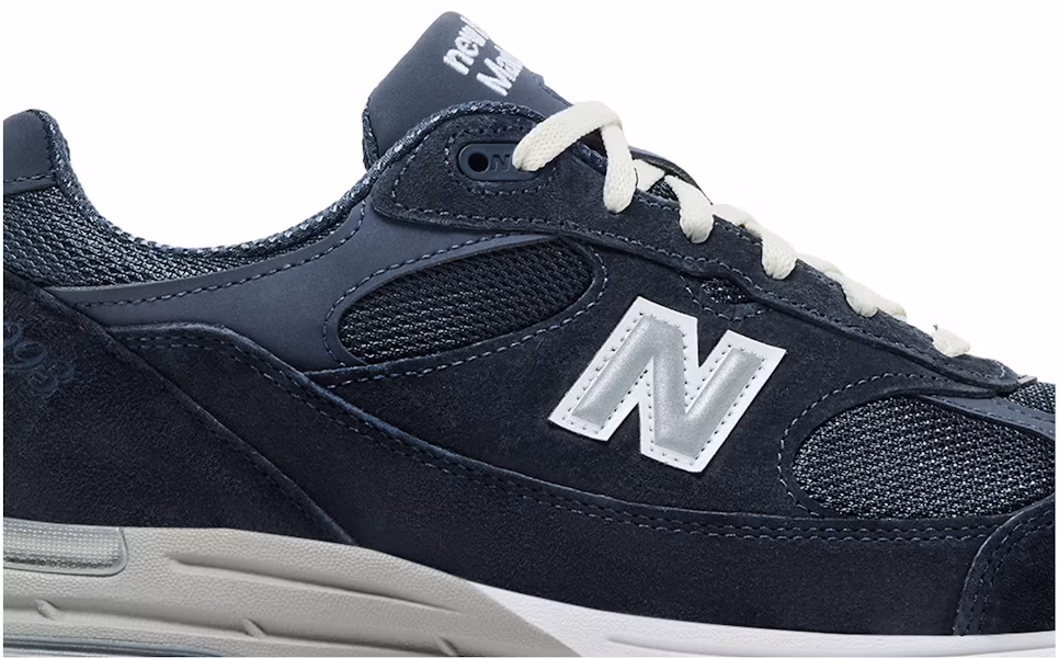 Kith x New Balance 993 美國製 ''Asteroid'' 小行星 U993HK Lookbook Kith x New Balance 993 美國製 ''Asteroid'' 小行星 U993HK
